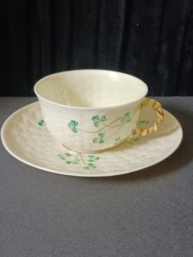 Belleek Ireland Shamrocks Tea Cup and Saucer Set with 6th Green Mark - Picture 12 of 12