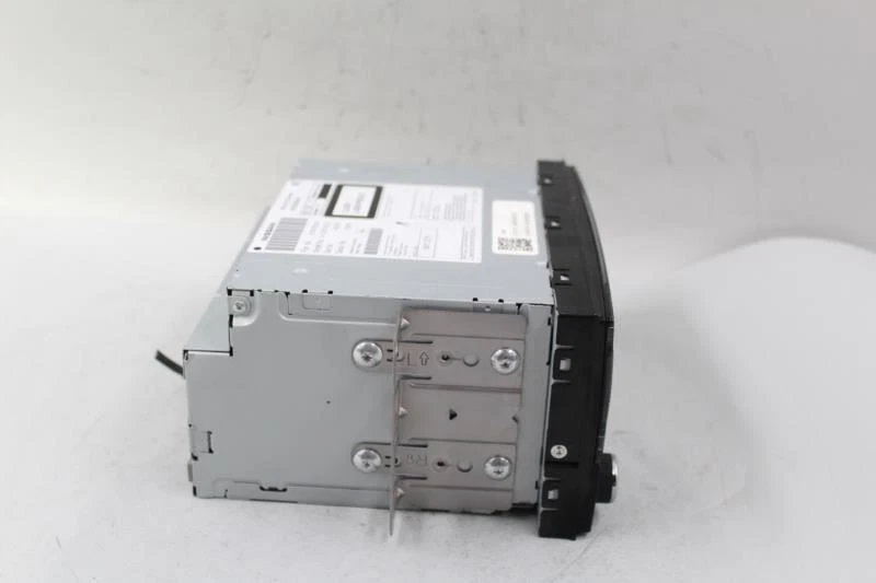 Equipo de audio receptor de radio Am-fm-estereo-cd 2018-2019 Nissan NV200 OEM #32882 Foto 4 de 4