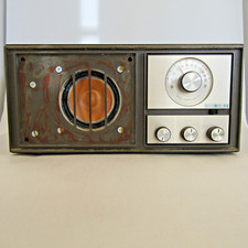 Vintage 1960's KLH Model Twenty One 21 FM Table Radio Wood Veneer Cabinet Works
