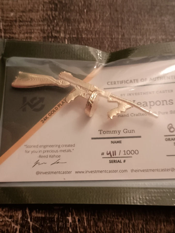 RÉPLICA DE PISTOLA TOMMY PLATEADA 9 GS 999 CHAPADA EN ORO 24K EL DETALLE ES UNA LOCURA BUENA Foto 3 de 4
