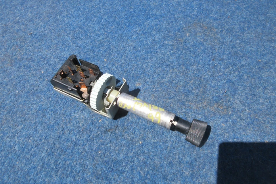 1966 Plymouth Belvedere II HEADLIGHT SWITCH WITH HARDWARE GTX 1967 Foto 2 de 4