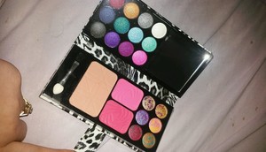 Download 21 Piece Eyeshadow Palette Black Leopard Print Ebay Free Get Wallpaper 21 Piece Eyeshadow Palette Black Leopard Print Ebay For Android Free