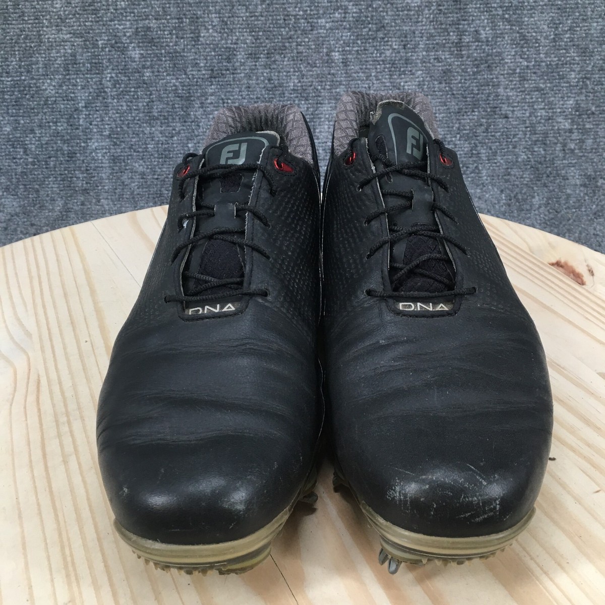 FootJoy Men\'s 11 M Black DNA 2.0 Golf Cleats Low FJ Spikes BOA Closure System FootJoy DNA 2.0 Golf Shoes Men Sz 13 Black Leather Red Lace  main image 2