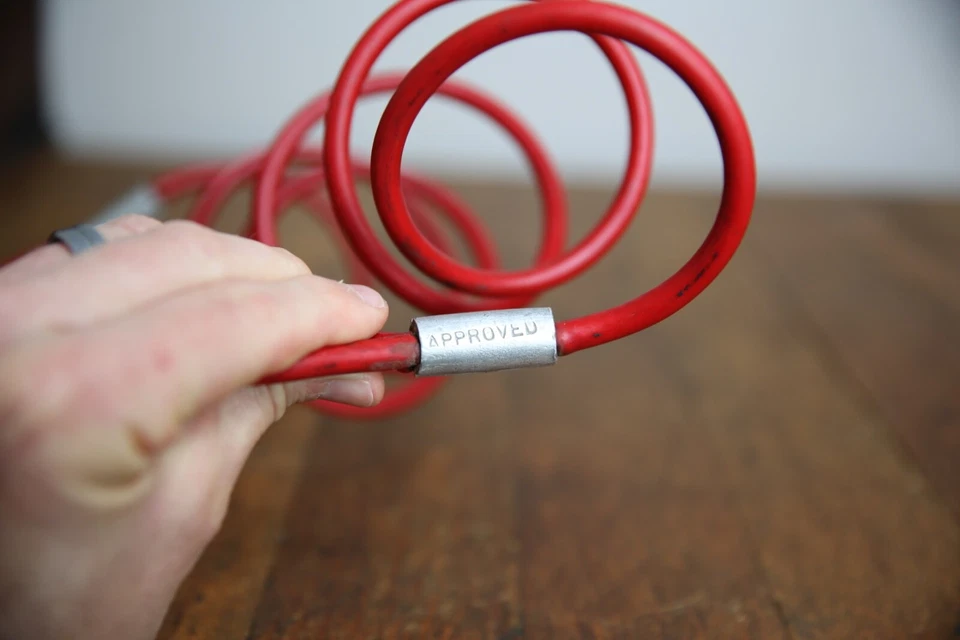 Schwinn Stingray Apple Krate Bike Lock Cable accessory muscle bike red vintage - Image 3 of 4