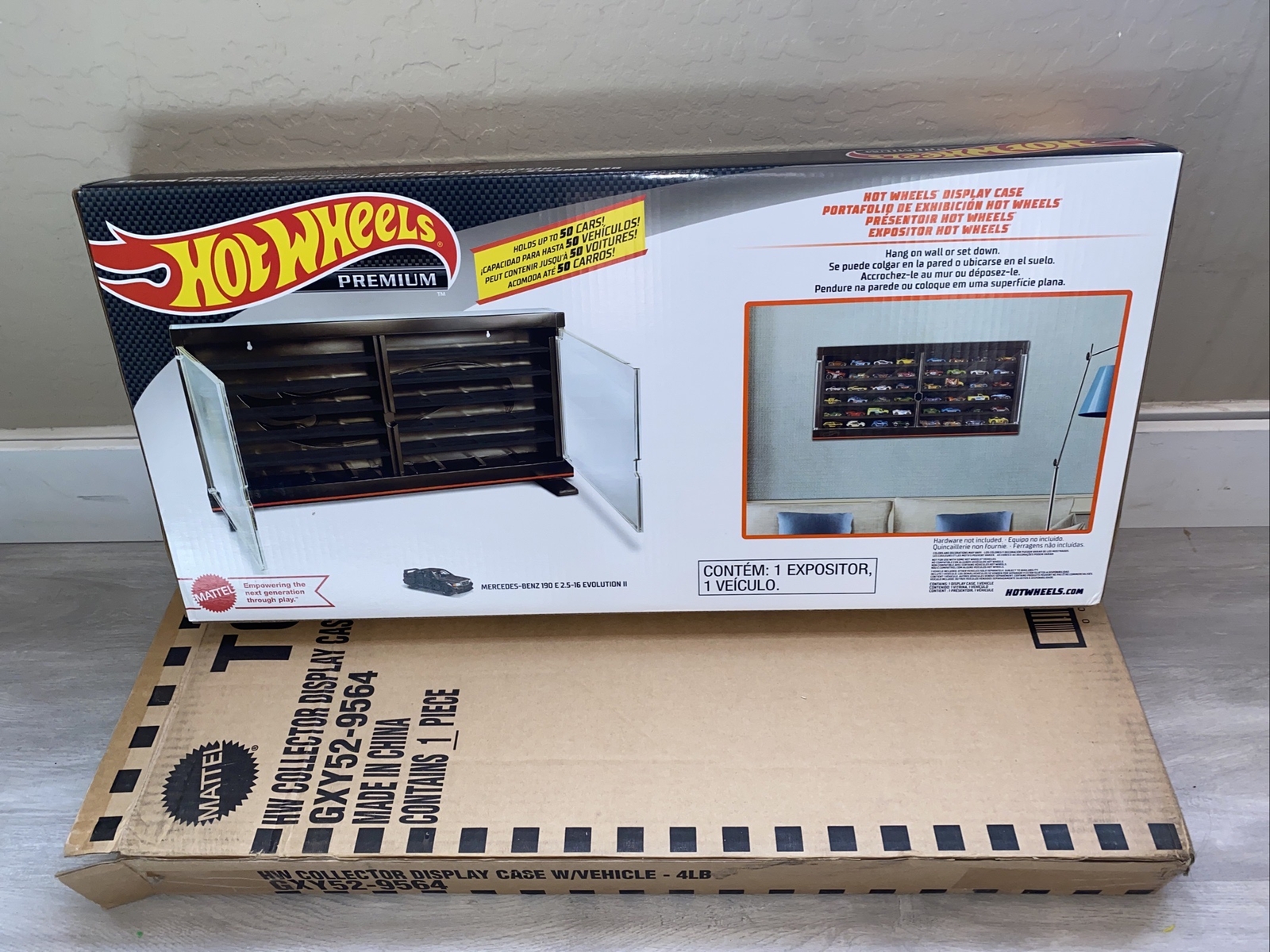 Hot Wheels Premium Display Case with Exclusive MercedesBenz 190E NIB eBay