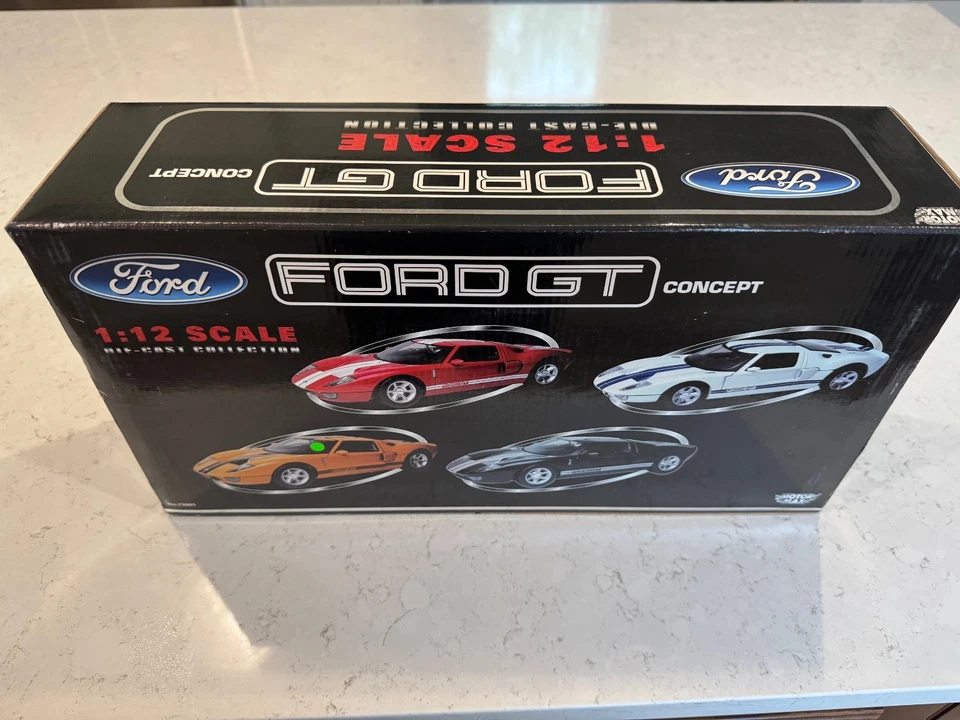 FORD GT40 GT Concept  1/12 - Image 3 of 4