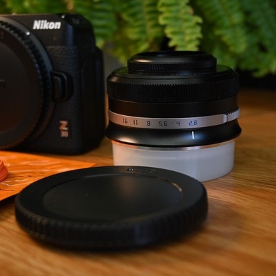 Nikon Z30 MINT with 27MM F/2.8 Lens + SD + Battery + Extras