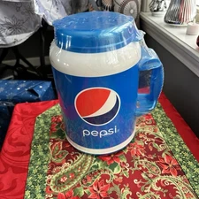 GIANT Pepsi 100 OZ Insulated Travel Mug Straw   Whirley Drink Works USA Made NEW