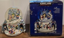 KIRKLAND Musical Waterglobe Snow Globe w/ Revolving Base Penguin *Tested & Works