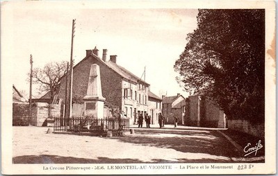 23 LE MONTEIL AU VISCOMTE - the square and the monument.