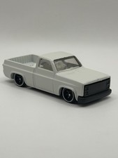 Hot Wheels 83 Chevy Silverado Real Riders