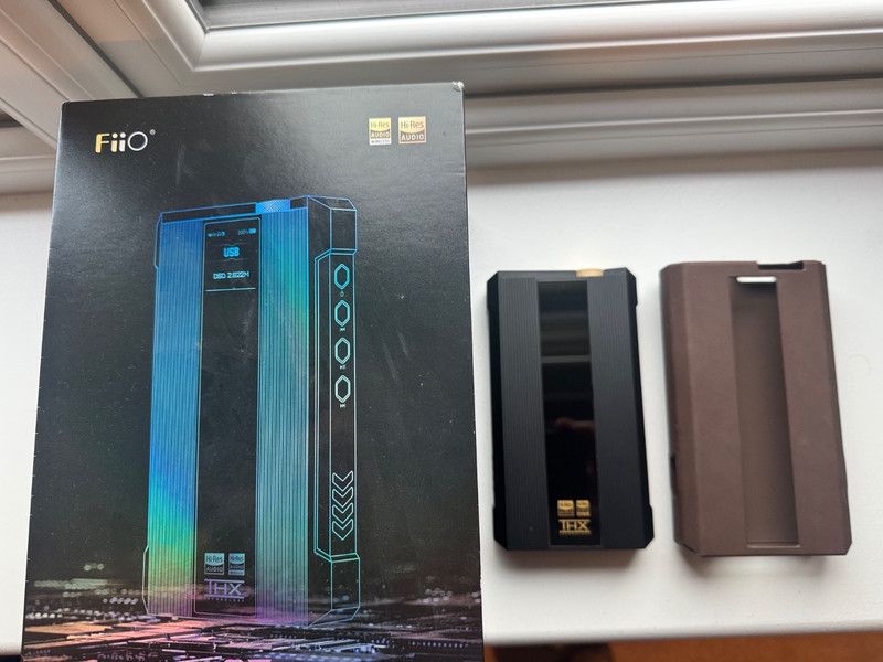 Fiio Q7 Portable DAC & Headphone Amplifier Black - Complete & Pristine.