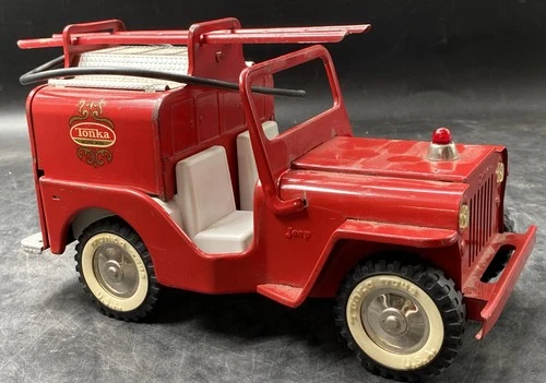 Vintage 1960’s Tonka Steel Red Jeep Pumper Fire Truck Rubber Hose/Wheel w/Ladder