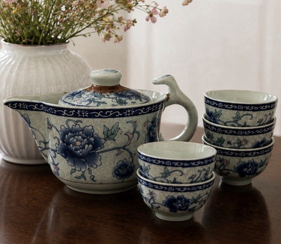 Blue & White Floral Glazed Ceramic Tea Set 6 oz Teapot w/ Lid + 5 Cups