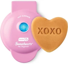 New DASH x SWEETHEARTS Mini WAFFLE MAKER 4” Heart Shaped Non-Sick Iron Pink NIB