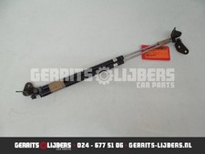 Verin de hayon / de capot Mazda DEMIO