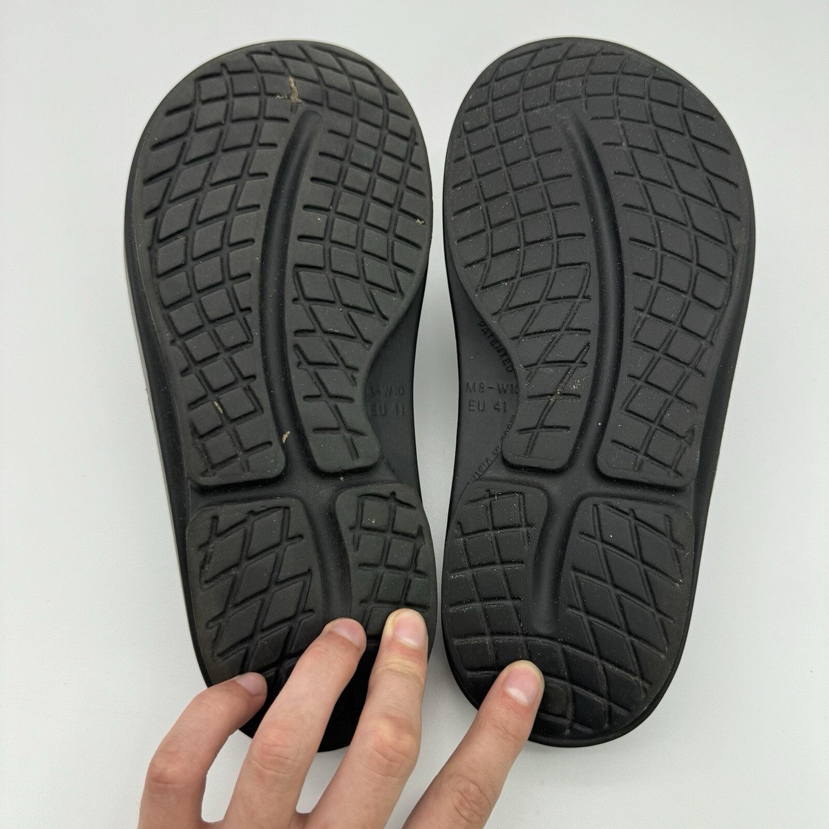 OOFOS Unisex Black Recovery Activewear/Athleisure/Gym Rubber Slides M8/W10 Women main image 2