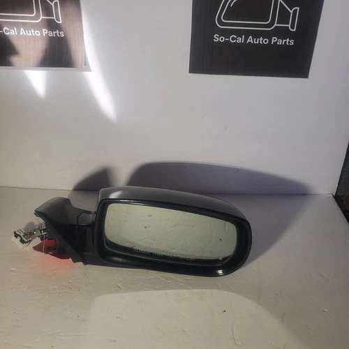 027375 | 2010 - 16 Hyundai Genesis COUPE Right Mirror TURN SIGNAL OEM Silver RH