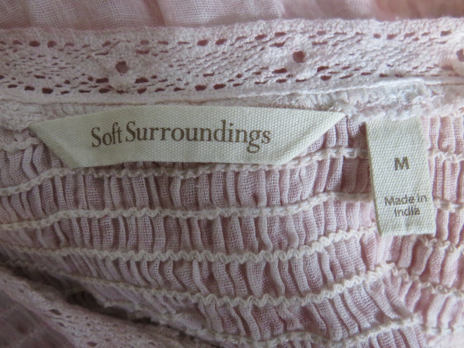 Soft Surroundings Size Medium Smocked Split Neck … - image 2