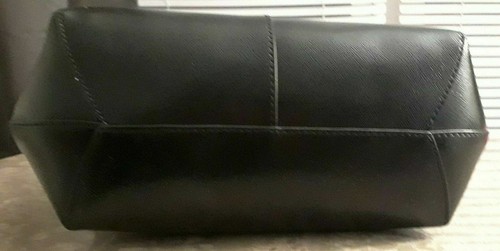 NEW DKNY BLACK PATENT SAFFIANO LEATHER SHOULDER / SATCHEL HANDBAG MSRP 248.00 - Picture 3 of 4