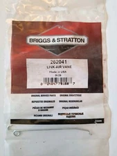 NOS OEM Genuine Briggs & Stratton Engine Speed Air Vane Link. Part 262041