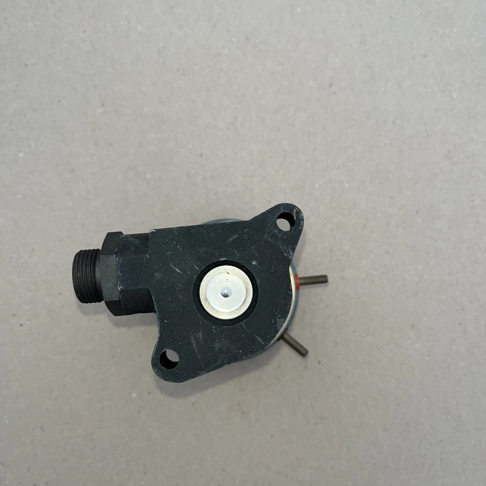 107 116 123 450SE 450SEL 450SL 450SLC 280SEL 280E 280CE VÁLVULA EGR 0001404560 Foto 3 de 4