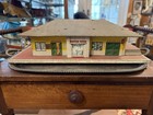 Vintage 1940’s 4418 Marx Tin Metal Train Station Glendale Waiting Room Express — photo 4