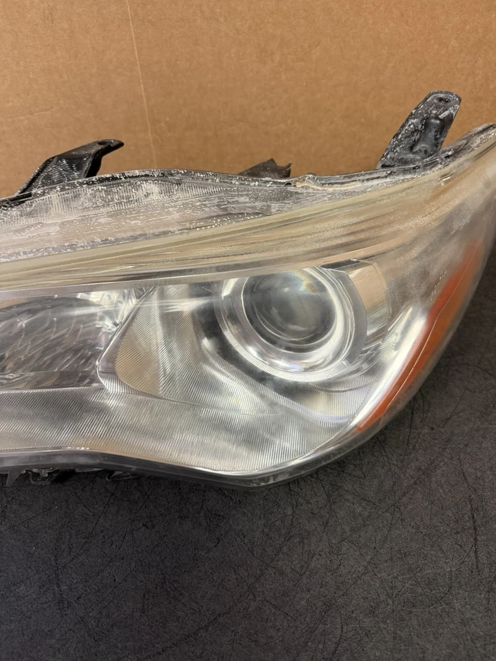 Faro halógeno izquierdo del lado del conductor #A5 OEM 2015 2016 2017 Toyota Camry LH Foto 3 de 4