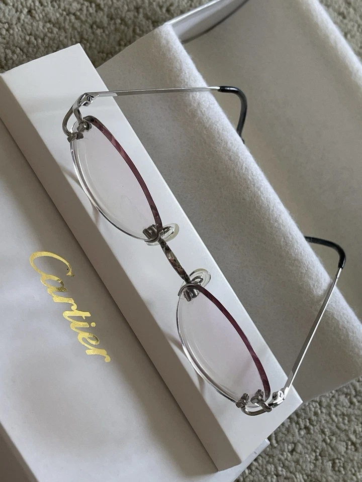 CARTIER SCALA PLATINUM RIMLESS SIGNATURE C FRAME EYEGLASS: Vintage, Auth, Preown - Image 2 of 4