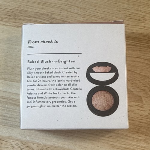 Laura Geller Baked Blush-N-Brighten Marbelized Blush Tropic Hues 0.16 oz / 2 PC - Picture 4 of 10