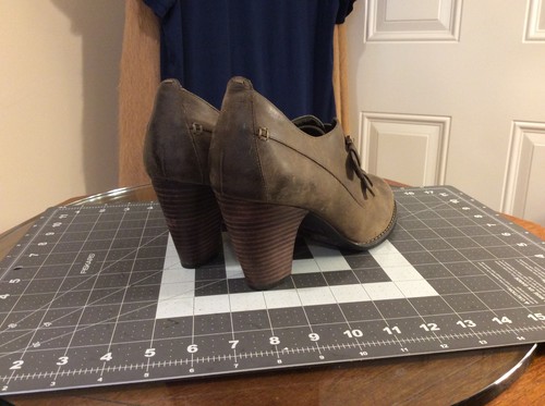 Scarpe da donna Indigo by Clarks in pelle marrone con fibbia taglia 9M steampunk casual - Foto 5 di 14