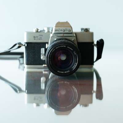 MINOLTA SRT SUPER Film Camera w Sigma 35-70mm f2.8-4 Zoom Master