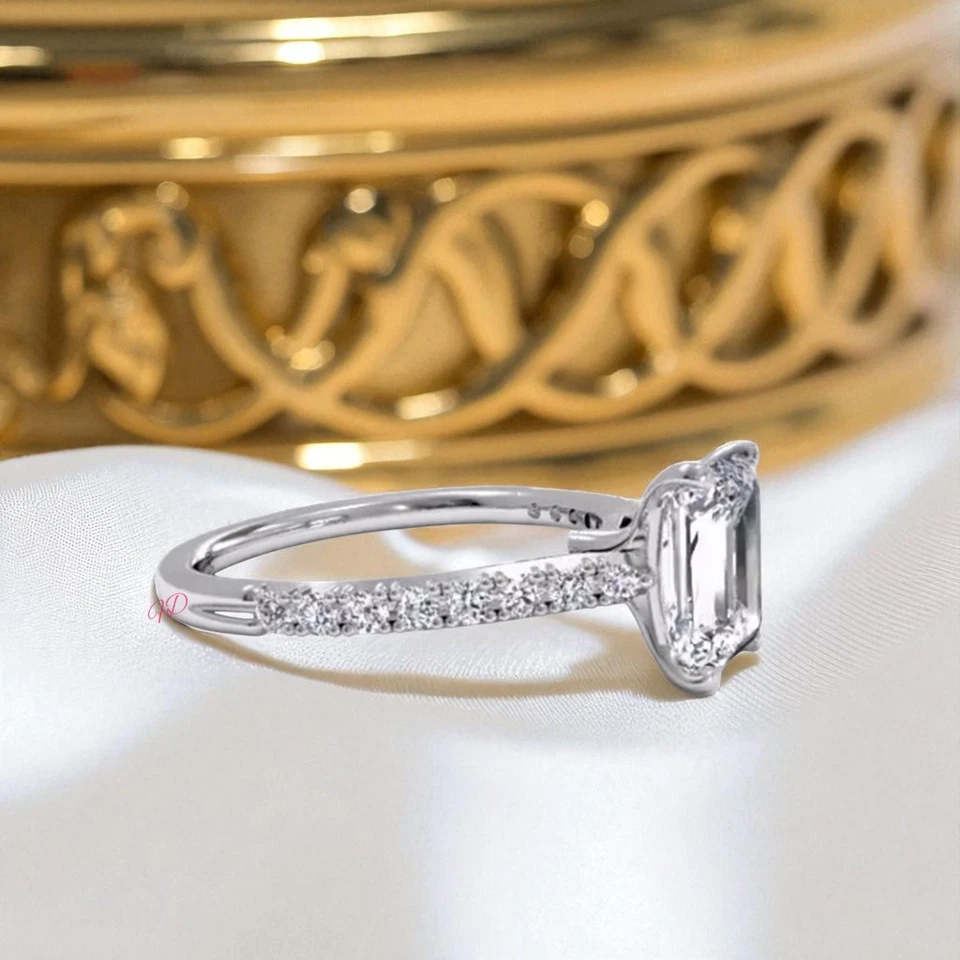 Diamond Engagement Ring Lab Grown Emerald  1.8 Carat IGI Certified Platinum 950 - Image 4 of 4