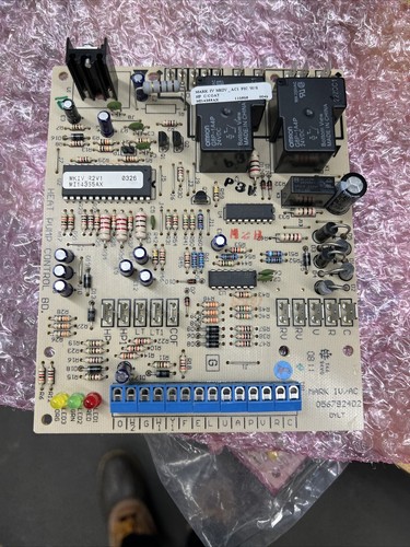 Daikin Mcquay 056792402 Mark IV AC Control Board NEU