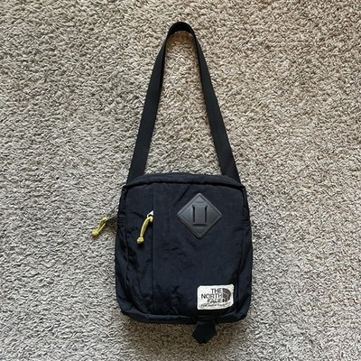 THE NORTH FACE Berkeley Crossbody Bag Black