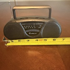 Vintage Lifelong BABY BOOM BOX FM/AM Portable Battery Radio Model 2228R Works