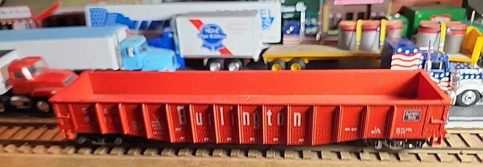 Athearn HO=1/87 Burlington Gondola BUILT 4 LAYOUT C B & Q R.R. RTR-#83116-RED-MW - Image 4 of 4