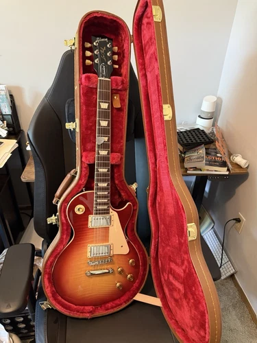 2022 Gibson Les Paul Standard - 50s Heritage Cherry Sunburst (mint Condition)