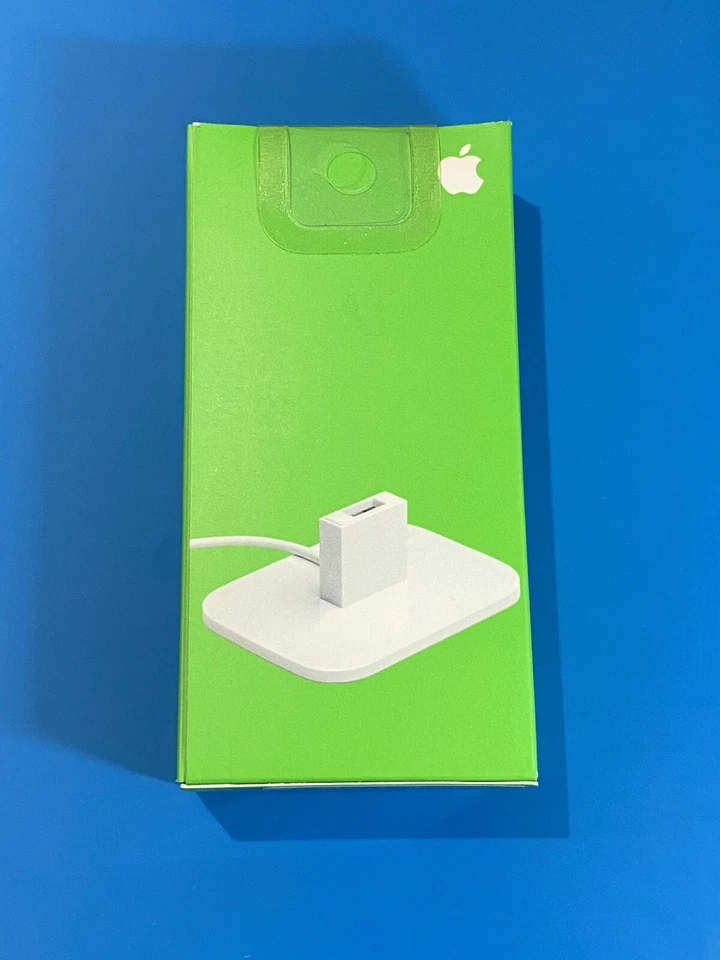 Sealed New Apple iPod shuffle Dock (for iPod shuffle 1st Generation) - Image 2 of 4