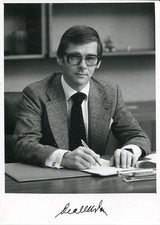 SWEDEN Ola Ullsten autograph Prime Minister 1978-1979, signed photo SWEDEN Ola Ullsten autograph Prime Minister 1978-1979, signed photo