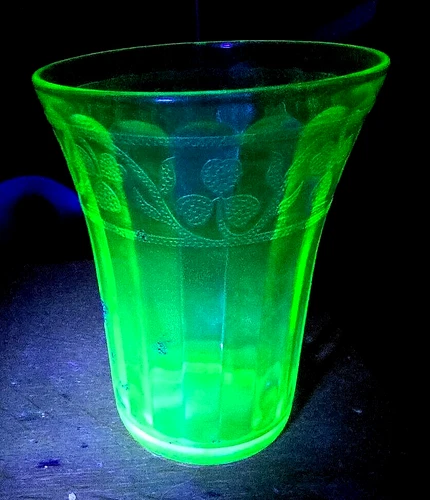 Rare Green Uranium Vaseline Hazel Atlas Cloverleaf 9 Oz Flat Flared Tumbler 41/8