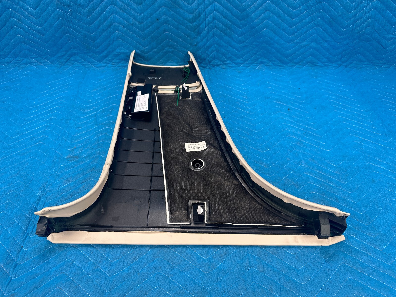 Bentley Flying Spur B-Pillar Lower Trim Panel Passenger Side Ivory 2008-2012 OEM