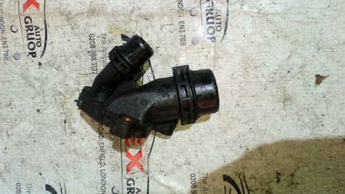 BMW1 3 5ER E87 E90 E60 E61 2.0D N47 WASSERPUMPE THERMOSTATSTECKER 7800048