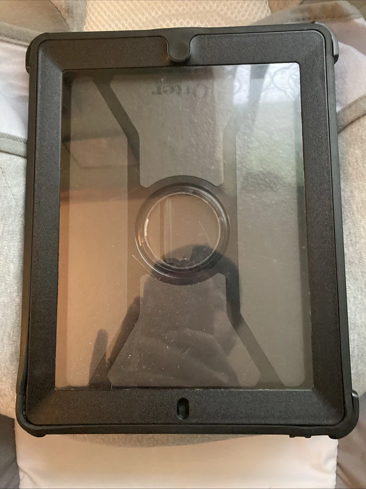 OtterBox Defender Series Pro Case for Apple iPad Air NEW (4th Gen) - Black - Image 2 of 4