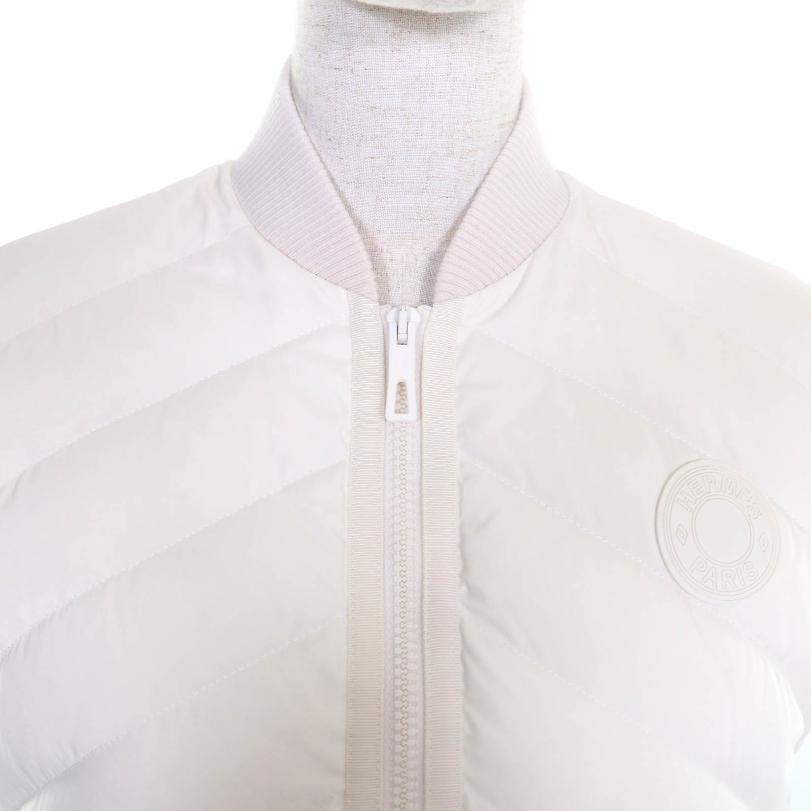 Pristine HERMES Down vest Blanc polyester Women 3… - image 4