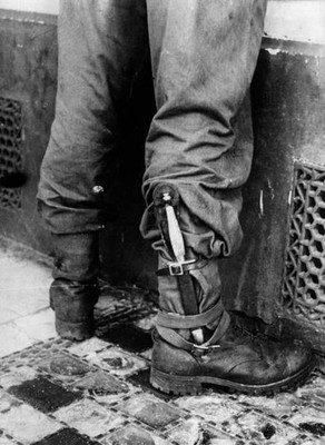 Dagger fixed to gaiter of a Commando who took part in raid on Dieppe Old Photo