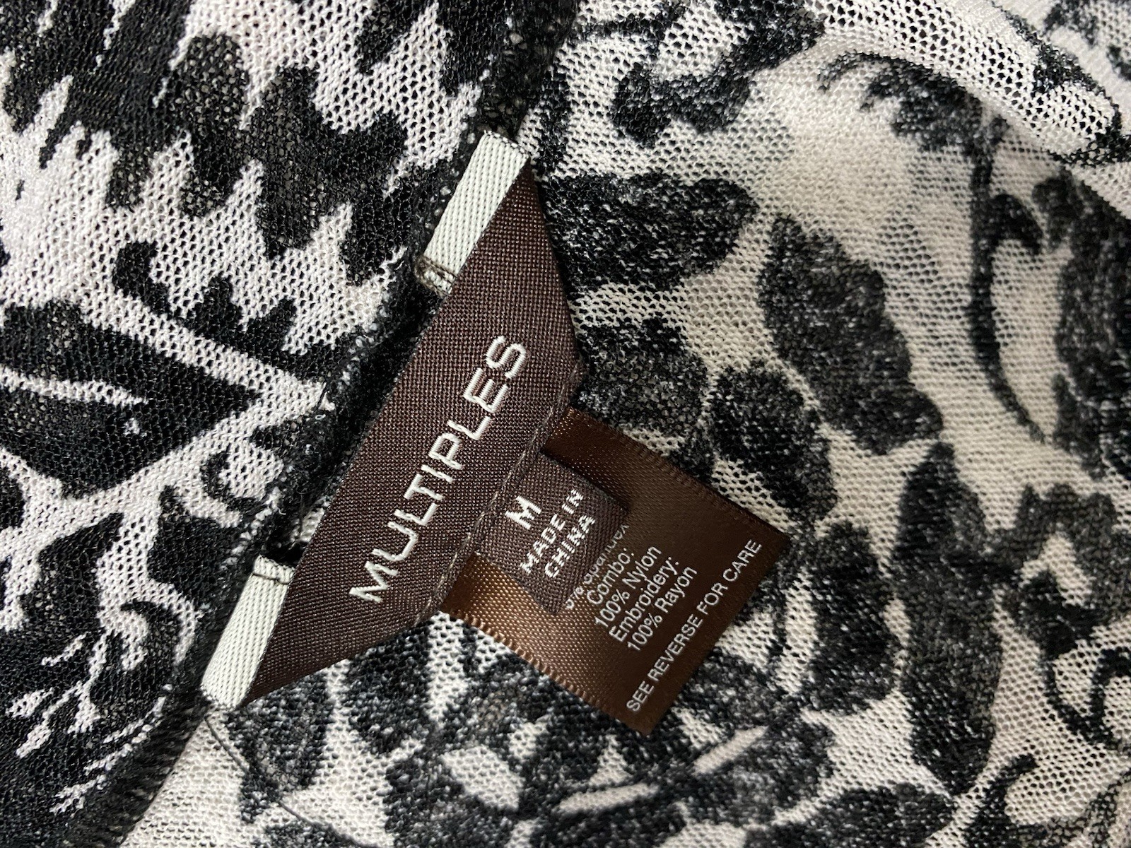 MULTIPLES medium NYLON MESH BLACK WHITE FLORAL PR… - image 5