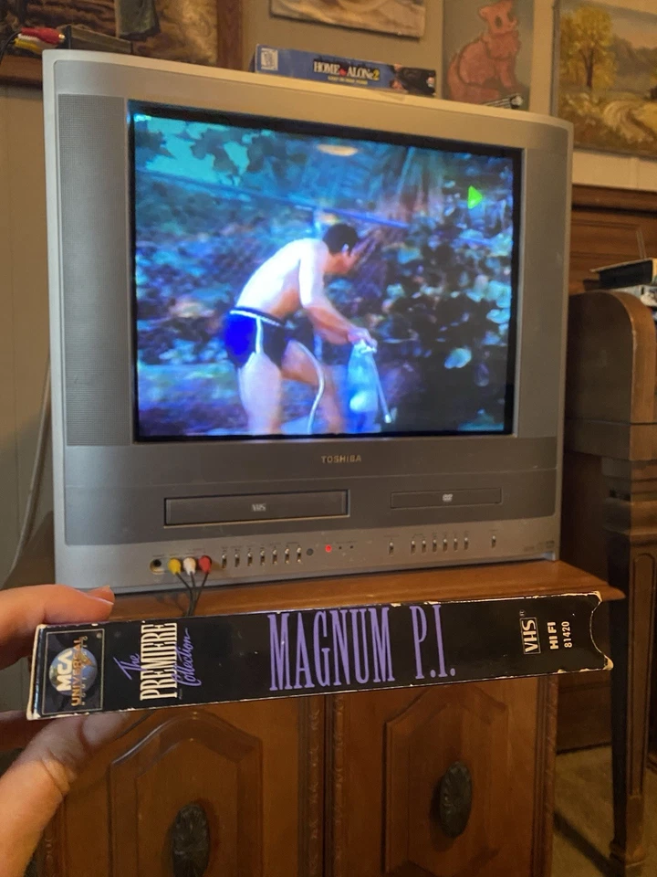 VHS Magnum P.I. - Don't eat the snow in Hawaii - Tom Selleck TV show Daddy - Image 2 of 4