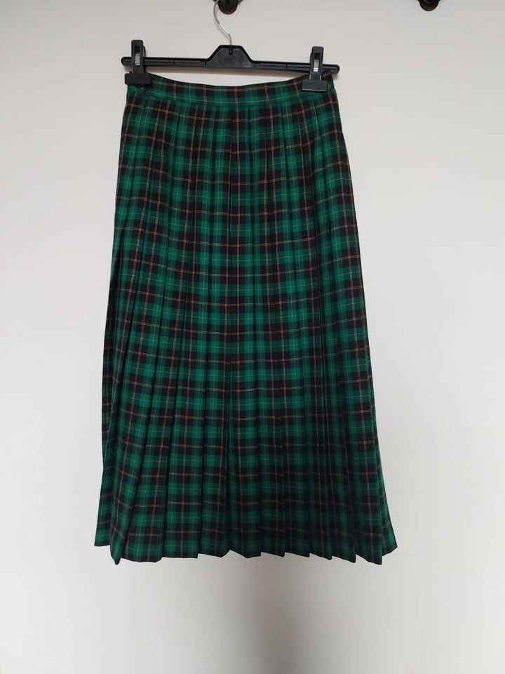 Windsmoor Plaid Pleated Skirt Size 10 Full Lined 100% Wool - Image 2 of 4
