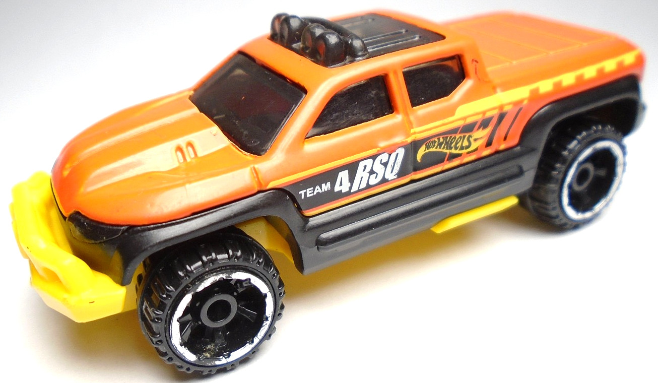 2016 HOT WHEELS OFF-DUTY TEAM 4 RSQ ORANGE 1:64 DIECAST 3" PICKUP TRUCK W YELLOW